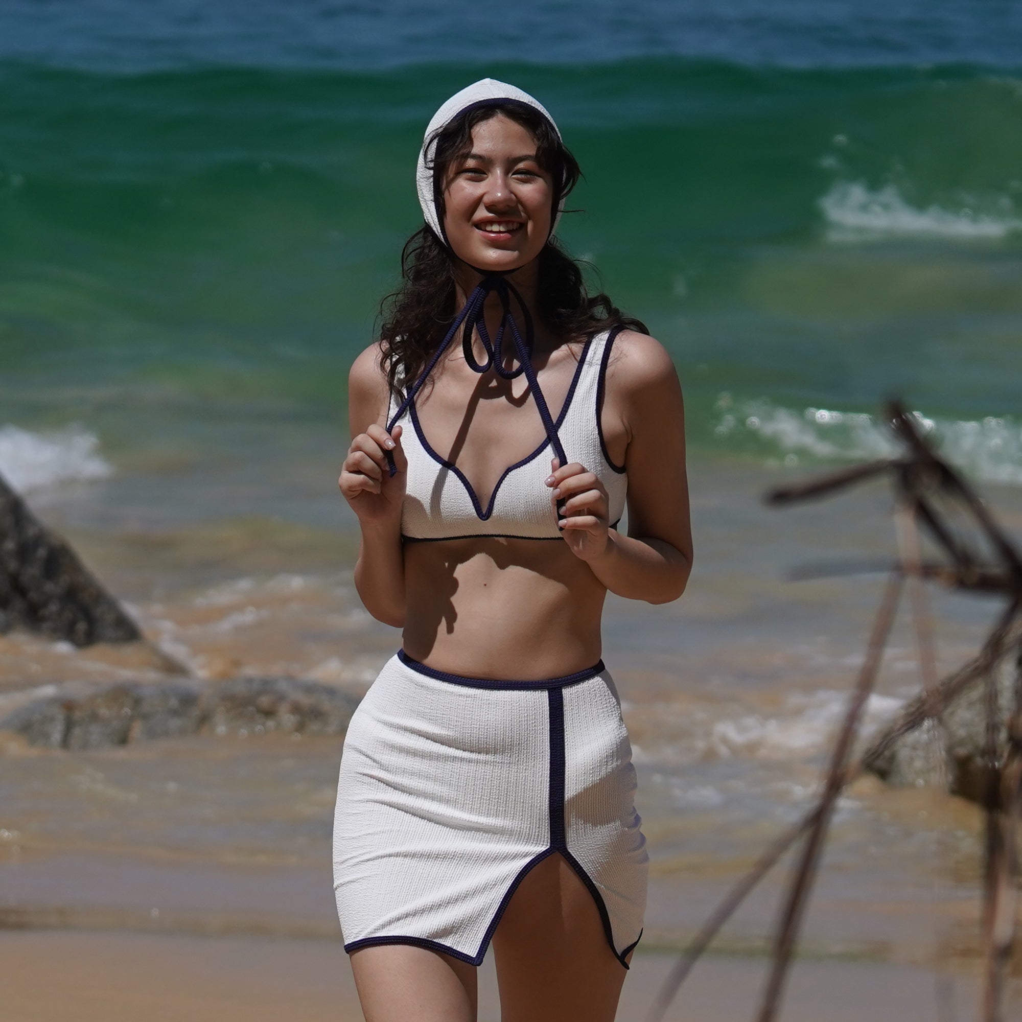RESORT COLLECTION WHITE TRIM NAVY BRA