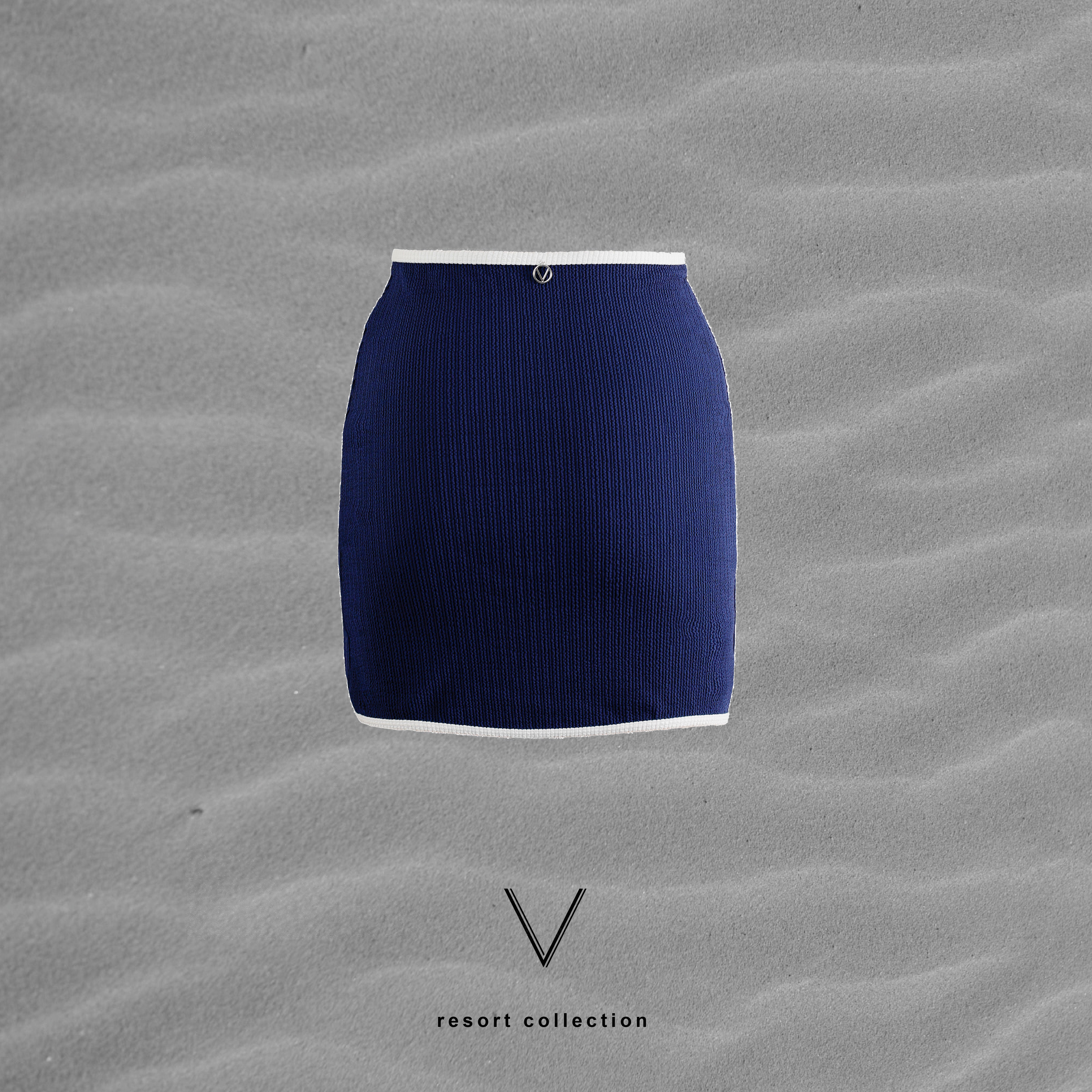 RESORT COLLECTION NAVY TRIM WHITE MINI SKIRT