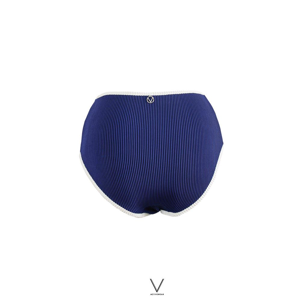 RESORT COLLECTION 2023 NAVY TRIM WHITE HIGH WAIST BRIEF กางเกงว่ายน้ำน้ำเงินกุ้นขาวใส่ว่ายน้ำ